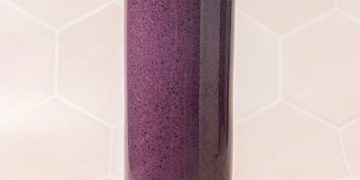 Blueberry Beet Smoothie with Ginger (10g fiber!)